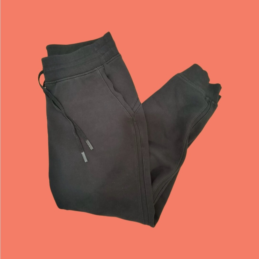 Lululemon Athletica Warm Down Joggers in size 6. Excellent Condition. Worn 2x
